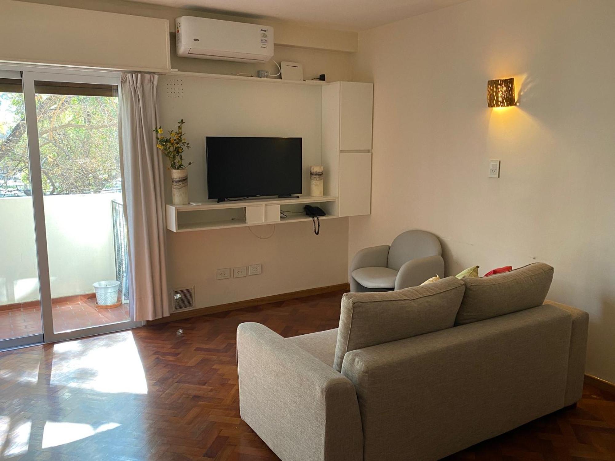 Comodo Departamento En El Centro De Mendoza
