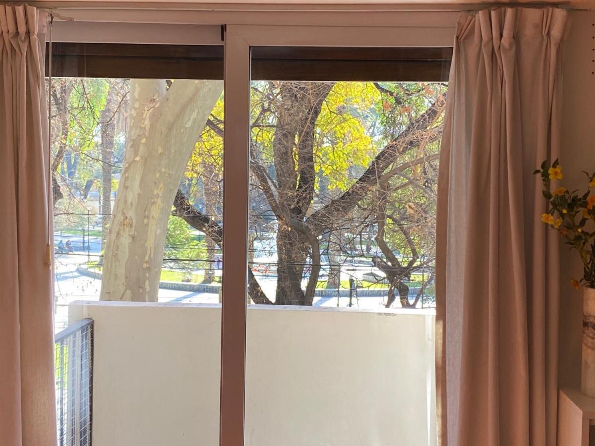 Comodo Departamento En El Centro De * Mendoza